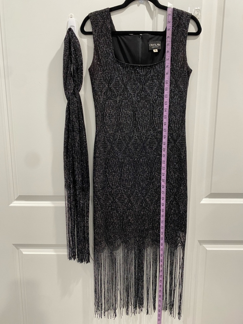 Onyx Nite Sparkly Metallic Black Cocktail Dress With Scalloped Fringe Hem Size 4 - Picture 11 of 17